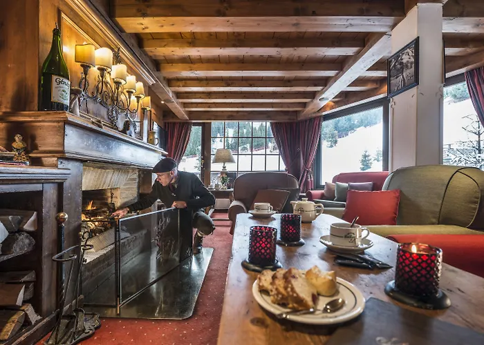Hotel De La Loze 4*