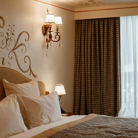 De La Loze Ξενοδοχείο 4*